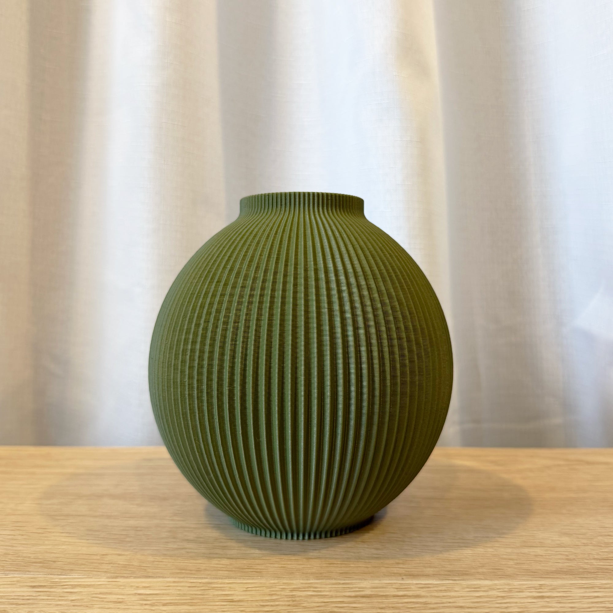 Nola Vase