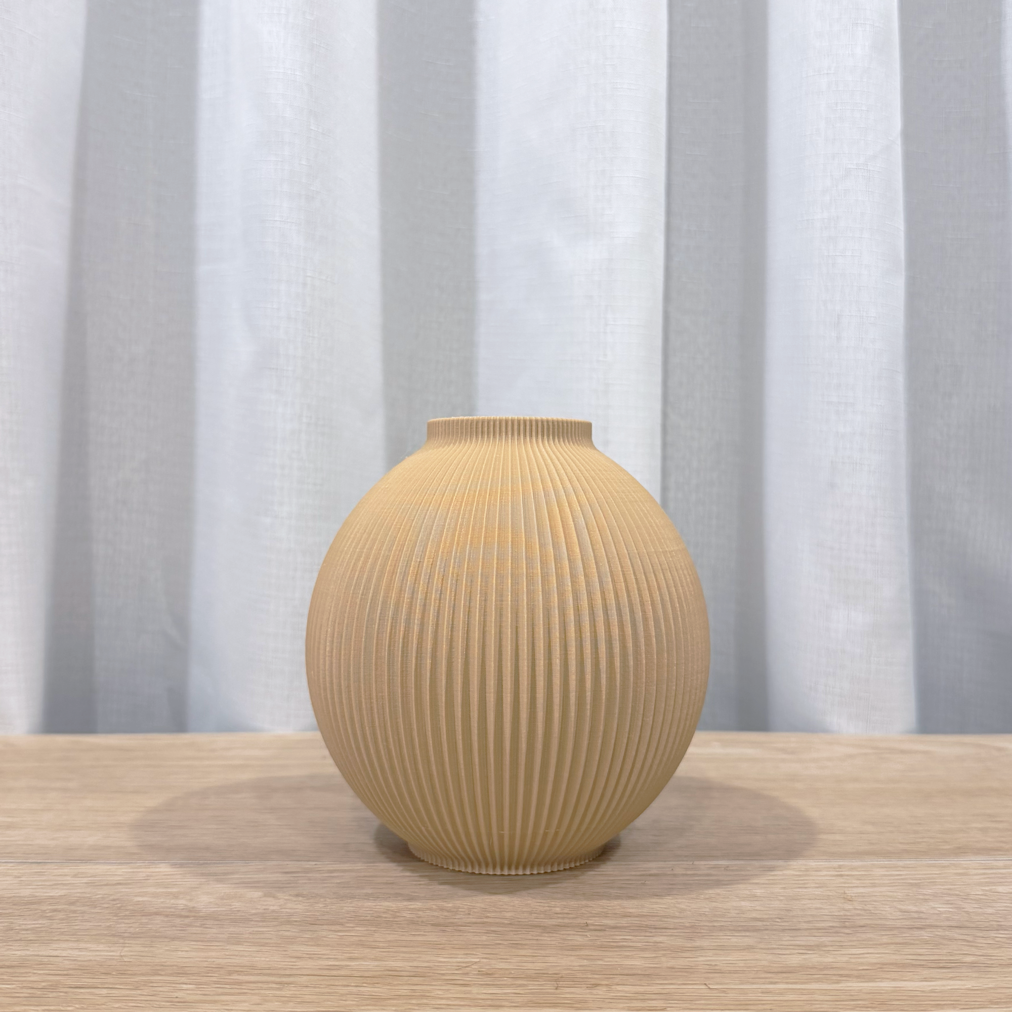 Nola Vase