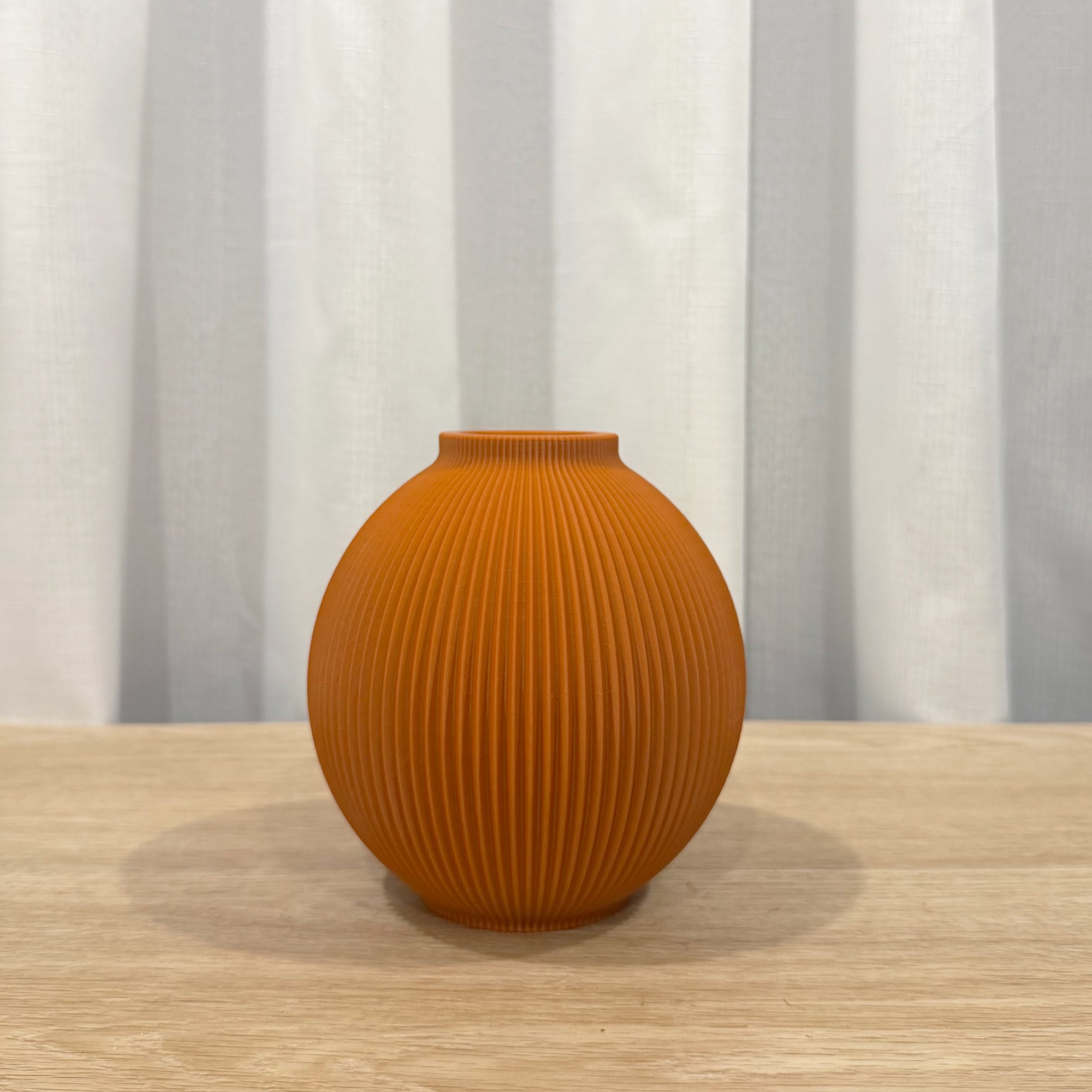 Nola Vase